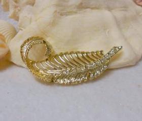 Vintage Feather Brooch Pin